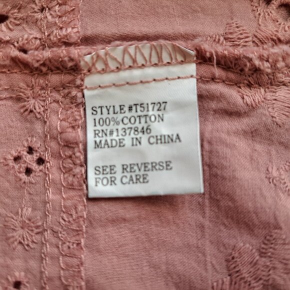 Roomates Juniors Cotton Eyelet Top Pink Color SIze L Cap Ruffles Sleeve - Picture 8 of 8